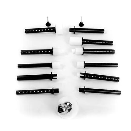 Vielfältige Auswahl an Bugradadaptern für TowFLEXX TF1 und TF2, kompatibel mit nahezu allen Kleinflugzeugen. Die Adapter sind in einer übersichtlichen Anordnung dargestellt, um die breite Kompatibilität und spezifische Einsatzmöglichkeiten für verschiedene Flugzeugtypen hervorzuheben. Ideal für Flughafenbetreiber und private Flugzeugbesitzer zur Anpassung ihrer Schleppausrüstung.